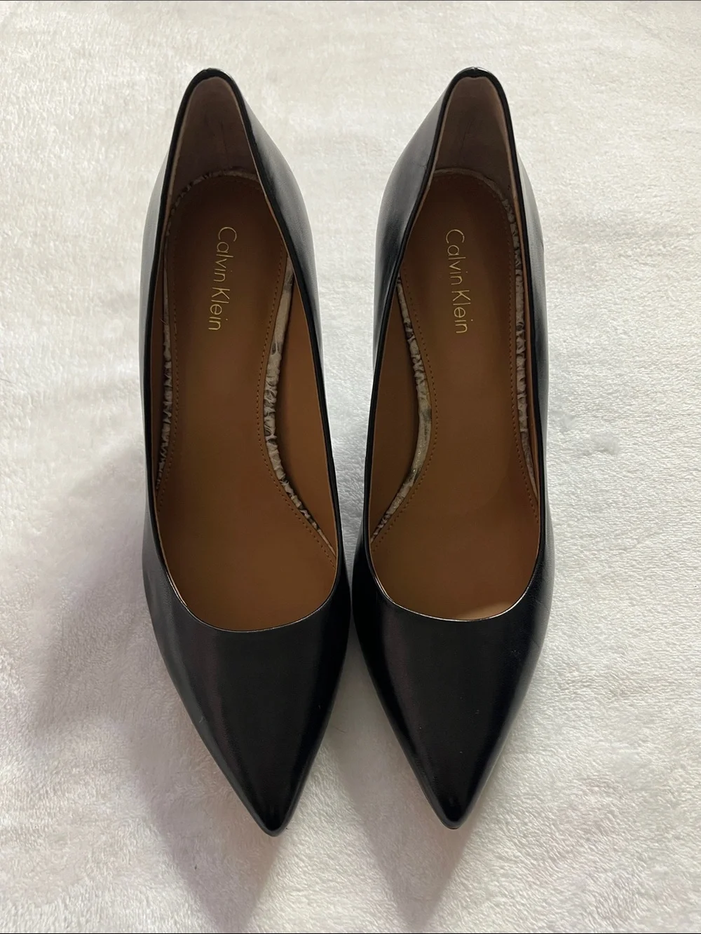 Calvin Klein size 7 Stiletto Pumps w/ Textured Snake pattern heel